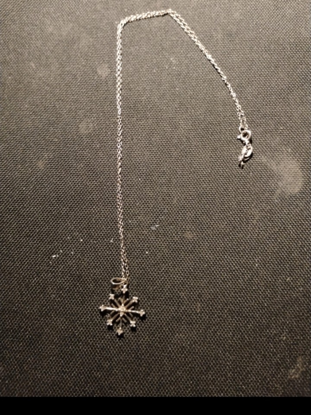 Delicate Diamond Silver Snowflake Pendant Necklace - Women's Jewelry